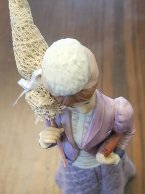 Home Interiors Lavender and Cream Porcelain Figurine